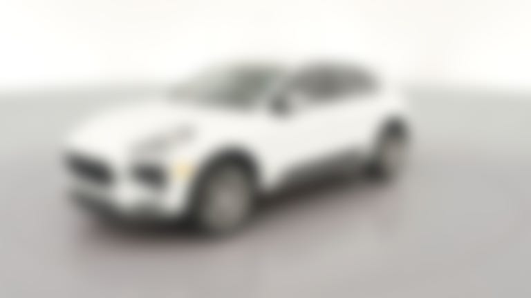 2020 Porsche Macan vehicle photo