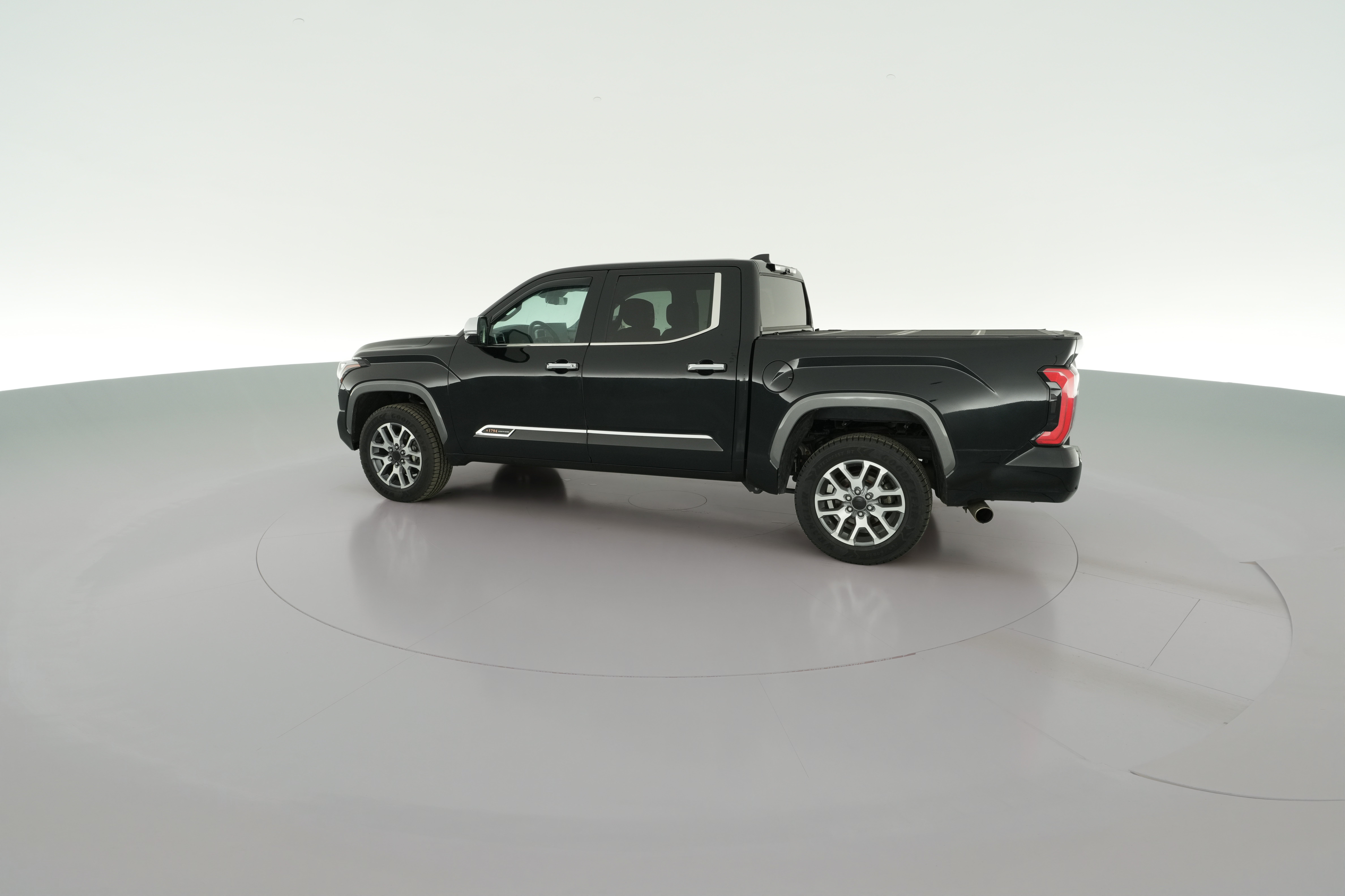 2024 Toyota Tundra 1794 Edition - Photo 33
