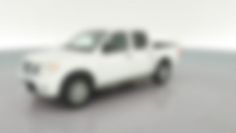 2014 Nissan Frontier Crew Cab vehicle photo