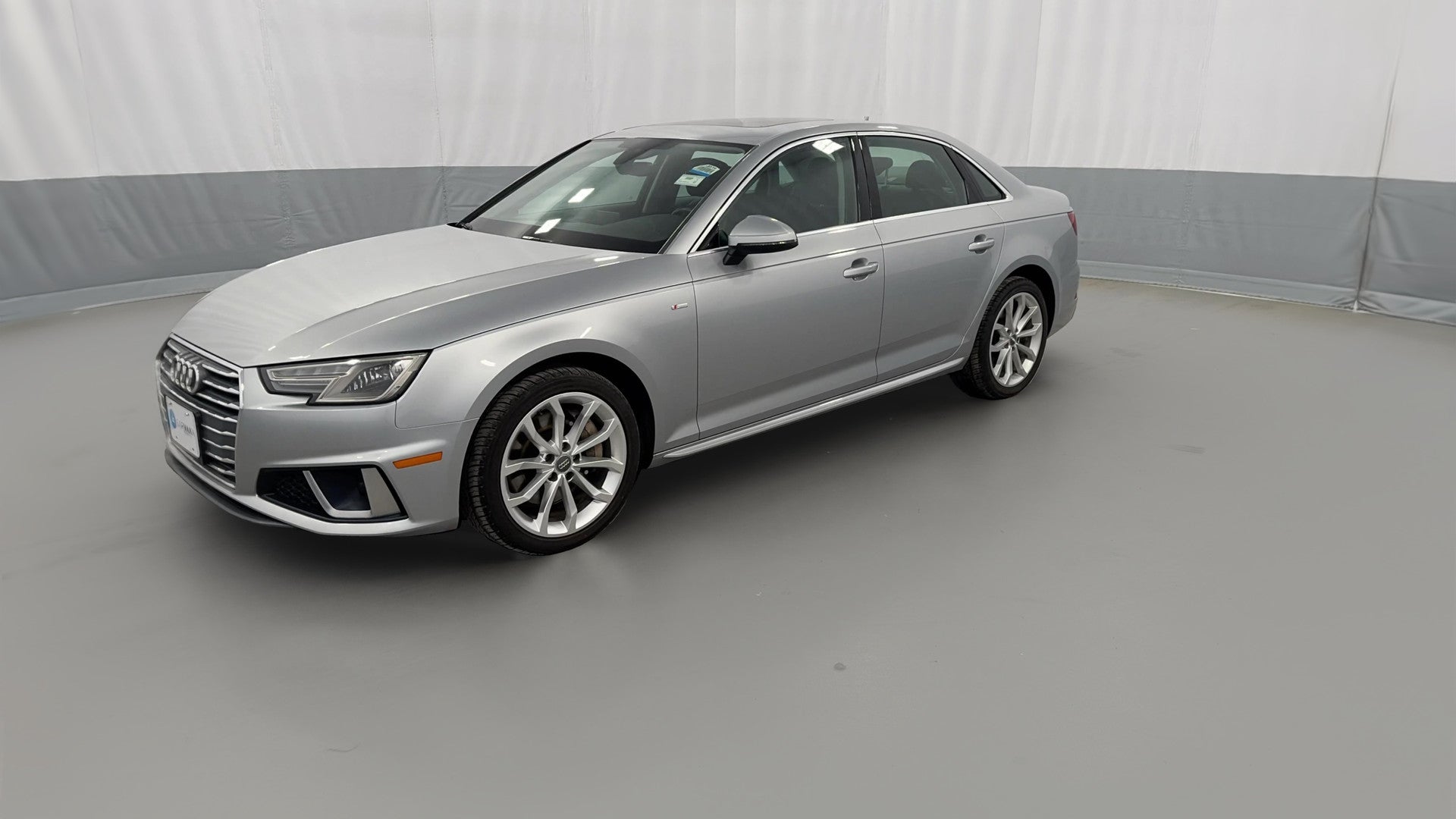 2019 Audi A4 vehicle photo