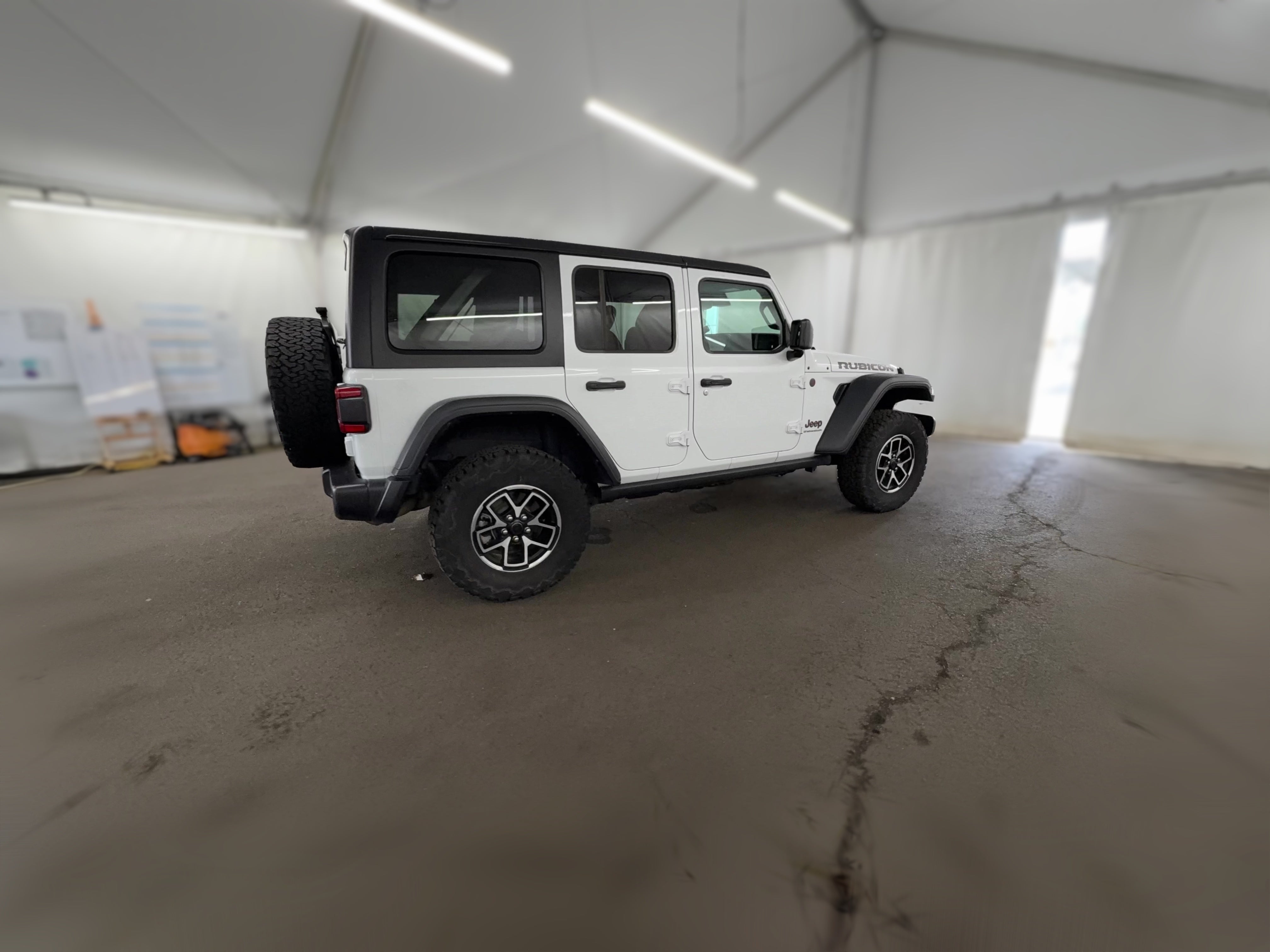 2025 Jeep Wrangler 4-Door Rubicon - Photo 34