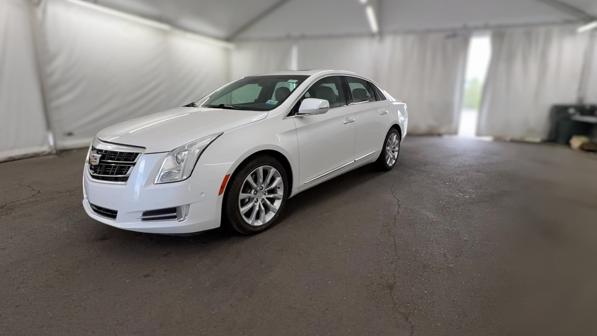 2017 Cadillac XTS vehicle photo