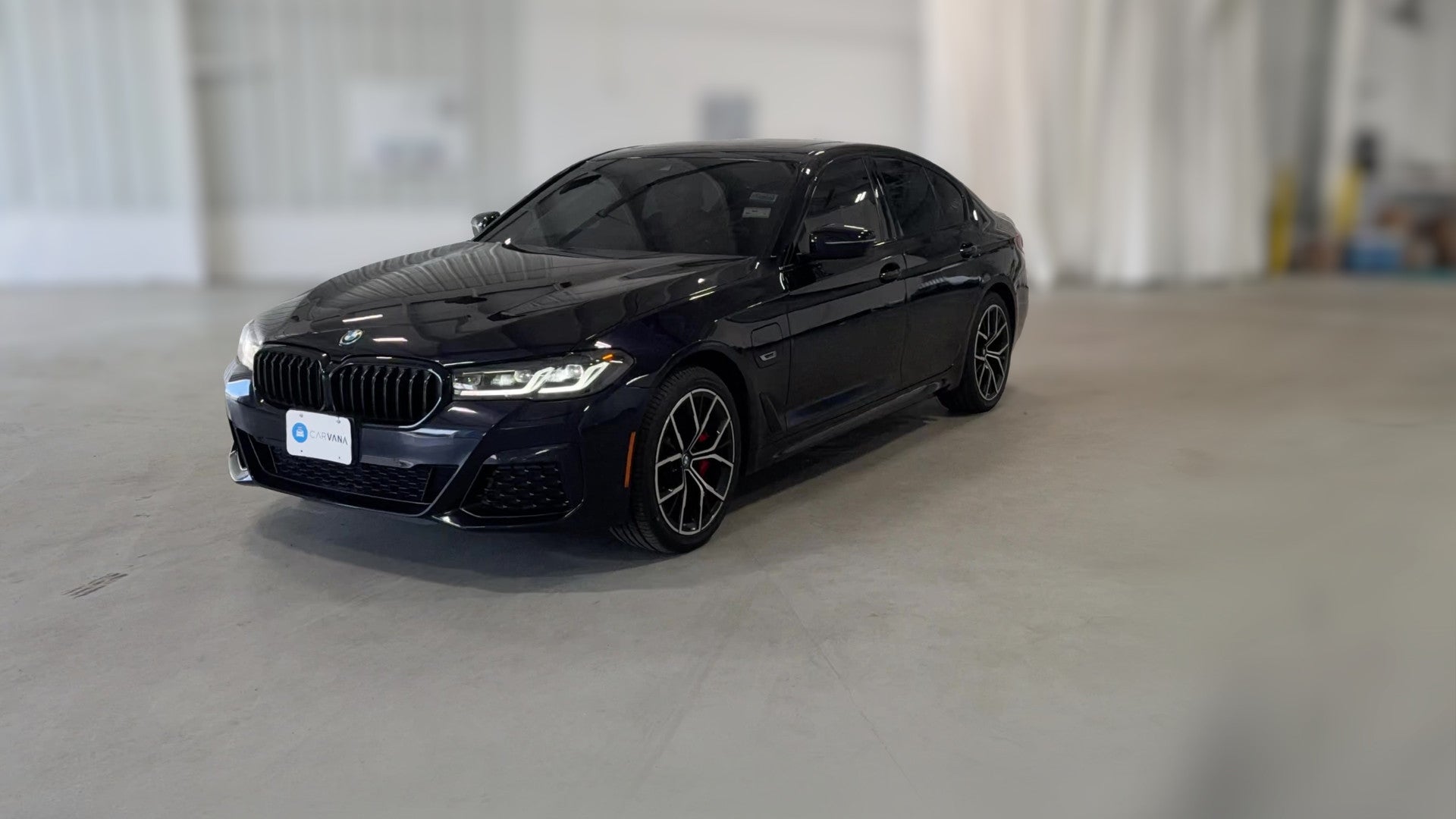 2023 BMW 5 Series vehicle photo