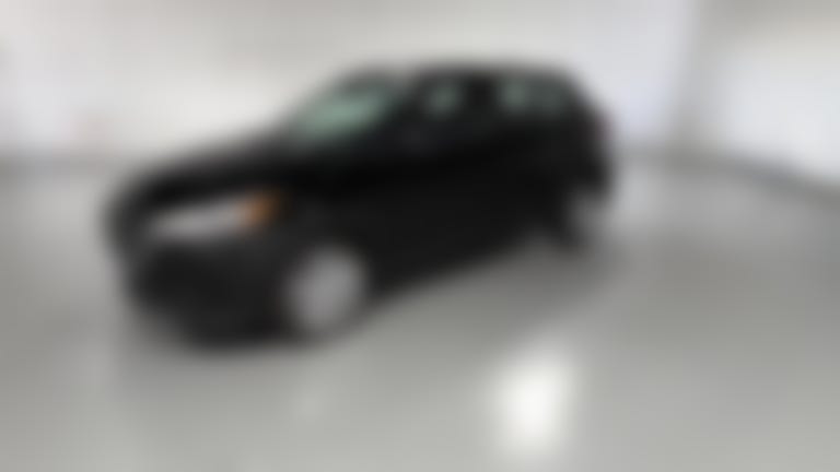 2025 Nissan Kicks Play vehicle photo
