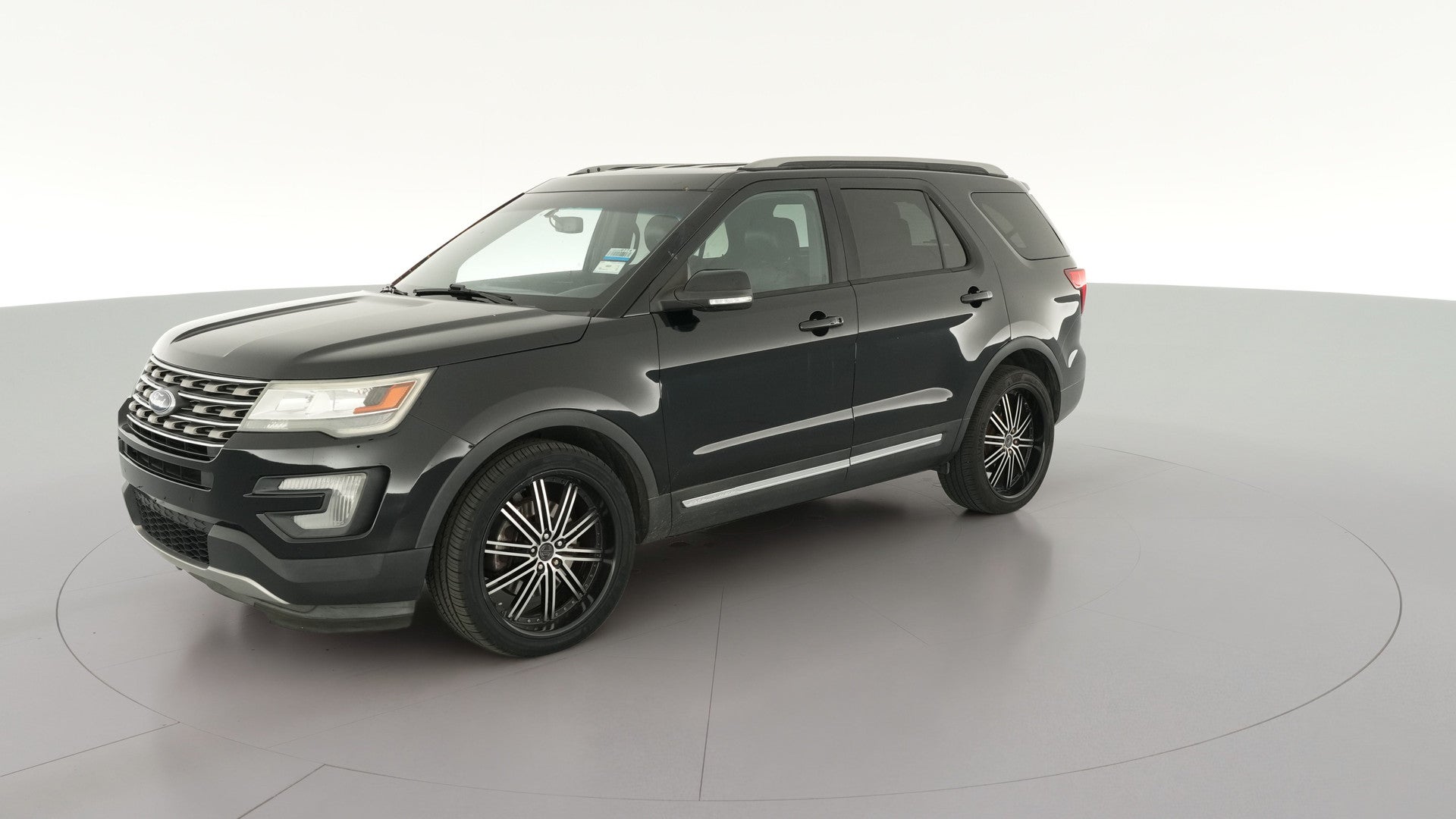 2016 Ford Explorer vehicle photo