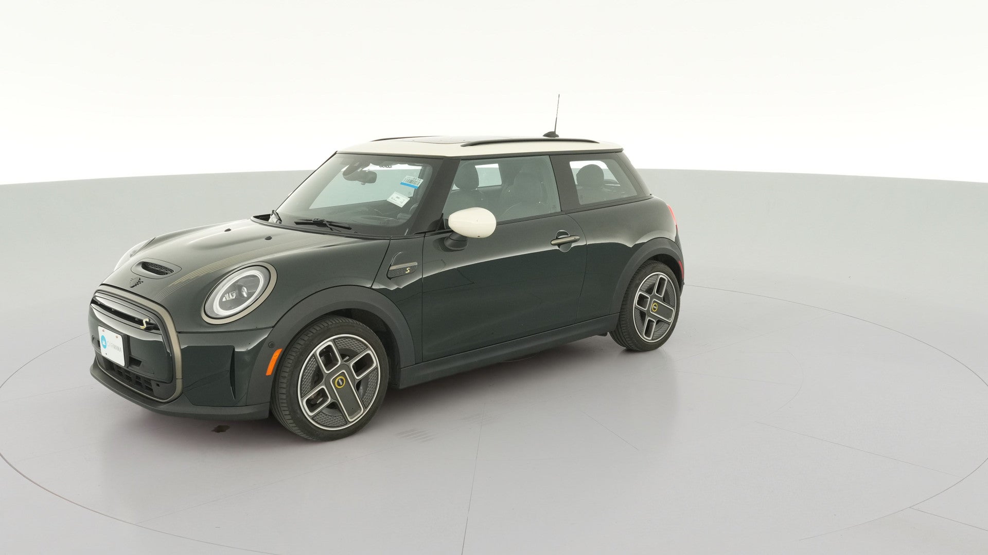 2024 MINI Hardtop 2 Door vehicle photo