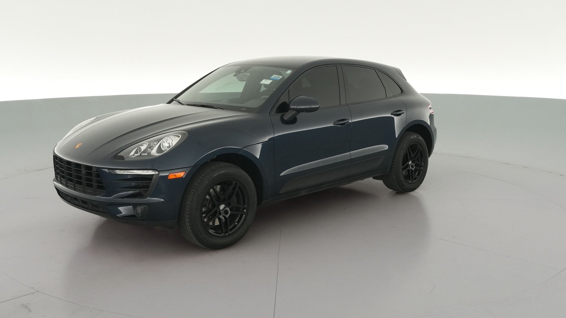 2018 Porsche Macan vehicle photo