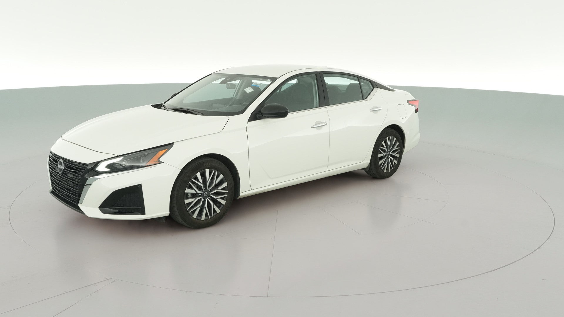 2025 Nissan Altima vehicle photo