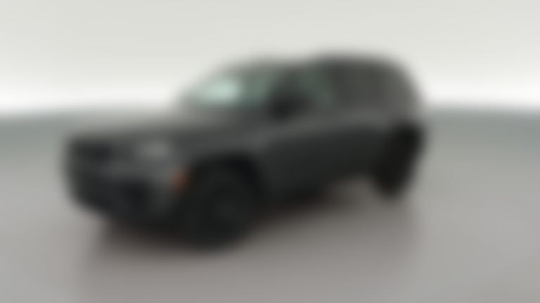 2026 Jeep Grand Cherokee vehicle photo