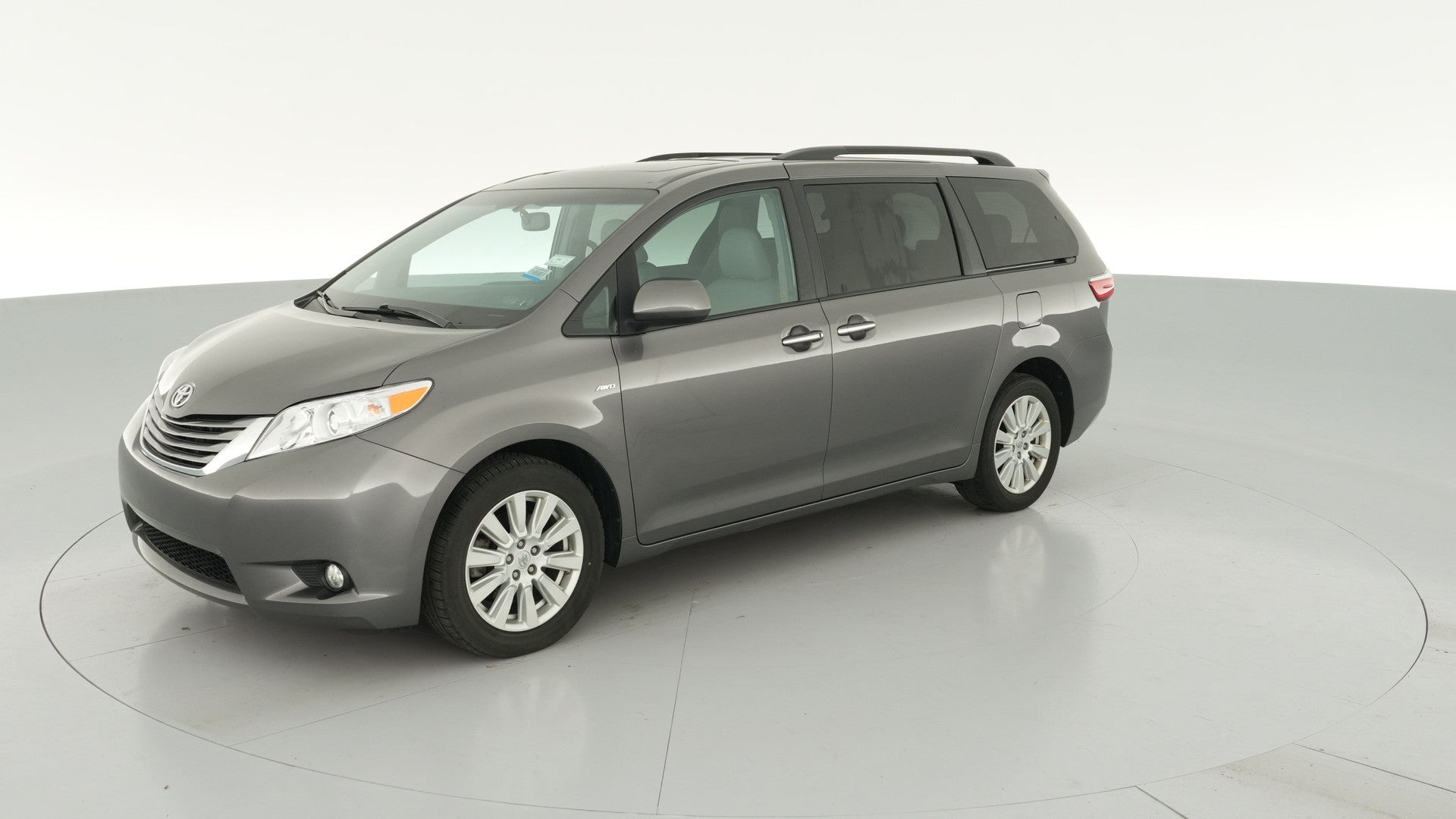 2017 Toyota Sienna vehicle photo