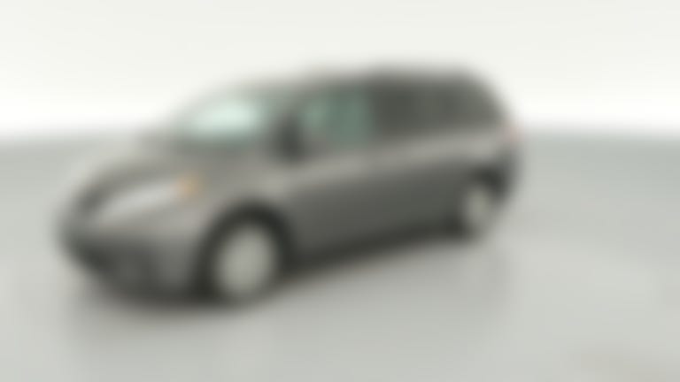 2017 Toyota Sienna vehicle photo