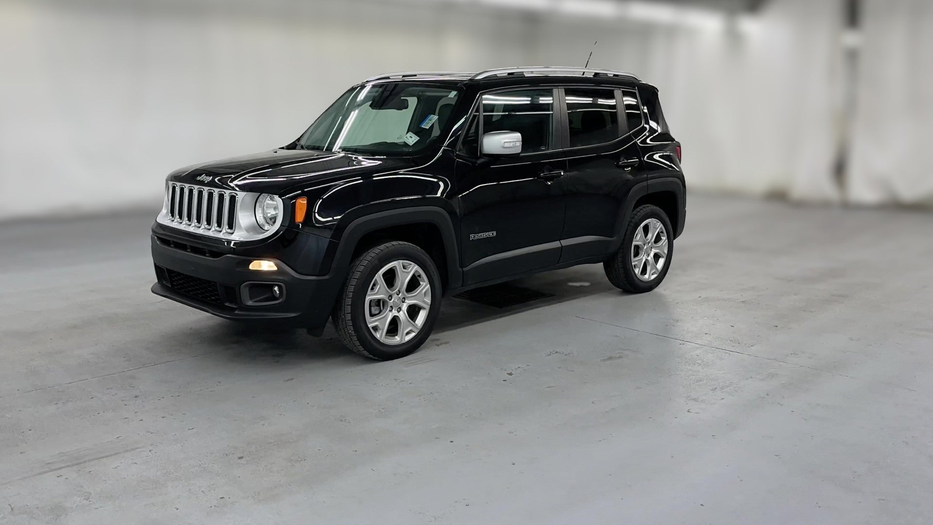2016 Jeep Renegade vehicle photo