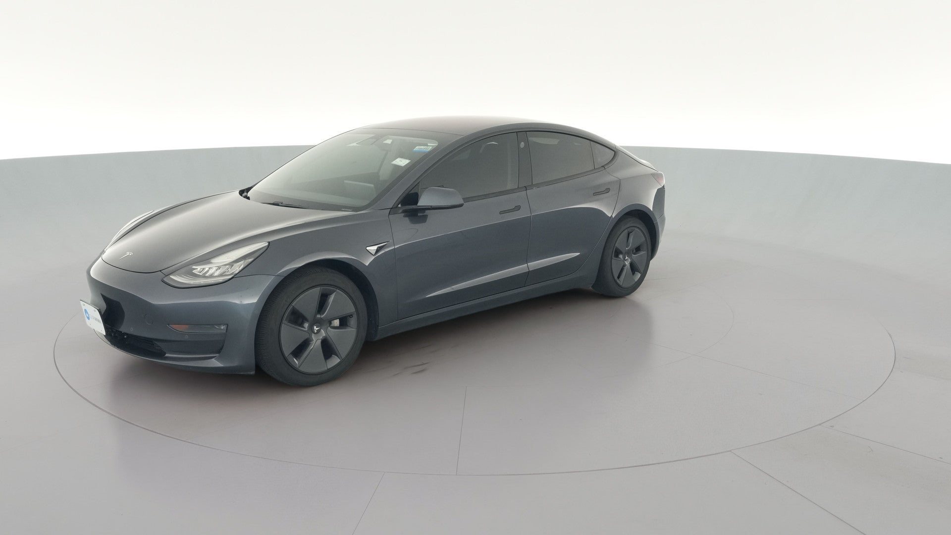 2018 Tesla Model 3 vehicle photo