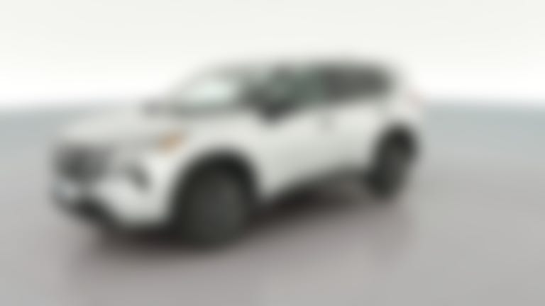 2024 Nissan Rogue vehicle photo