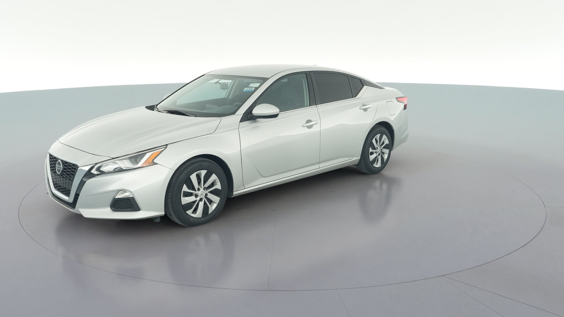 2020 Nissan Altima vehicle photo