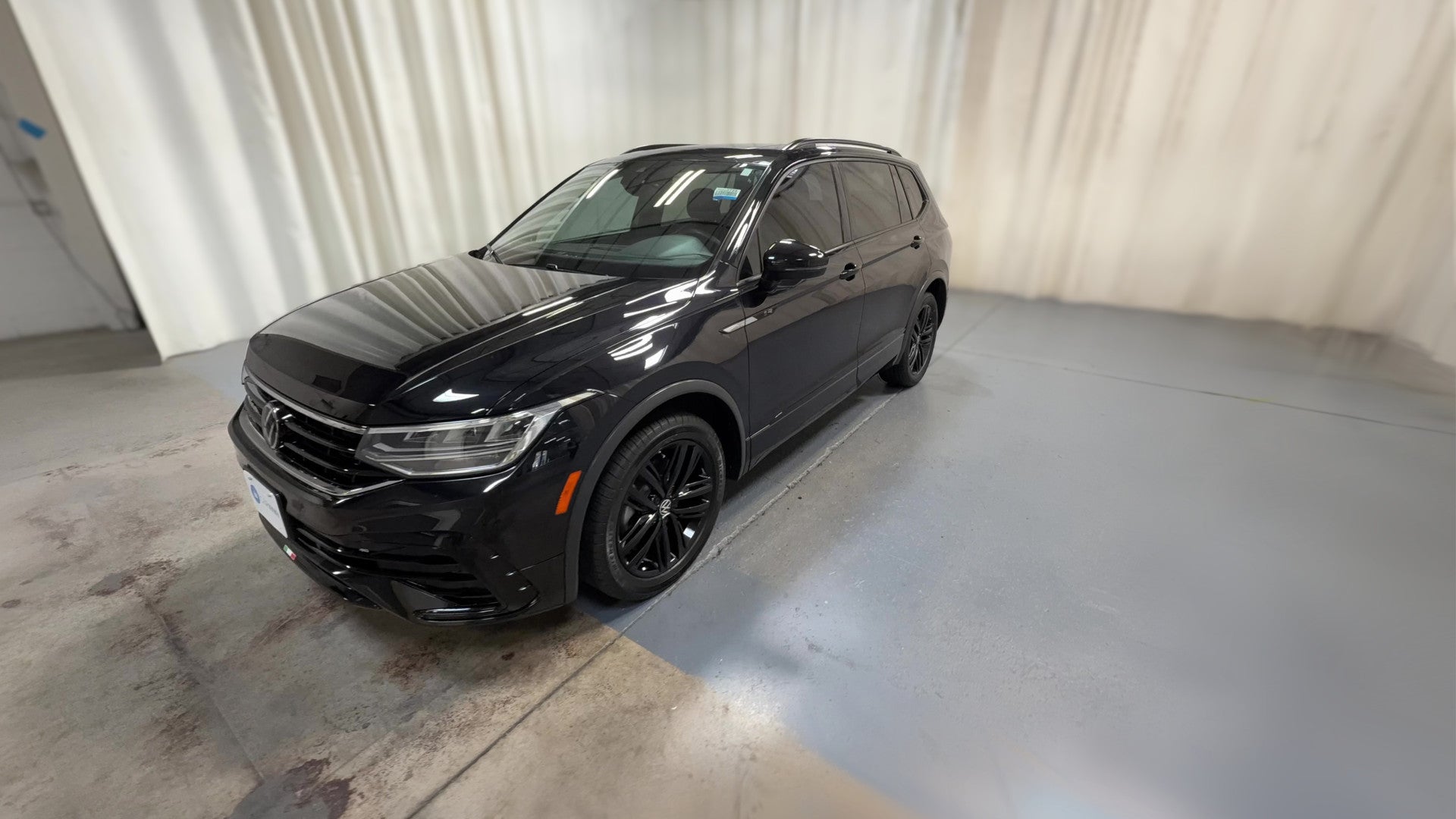 2022 Volkswagen Tiguan vehicle photo