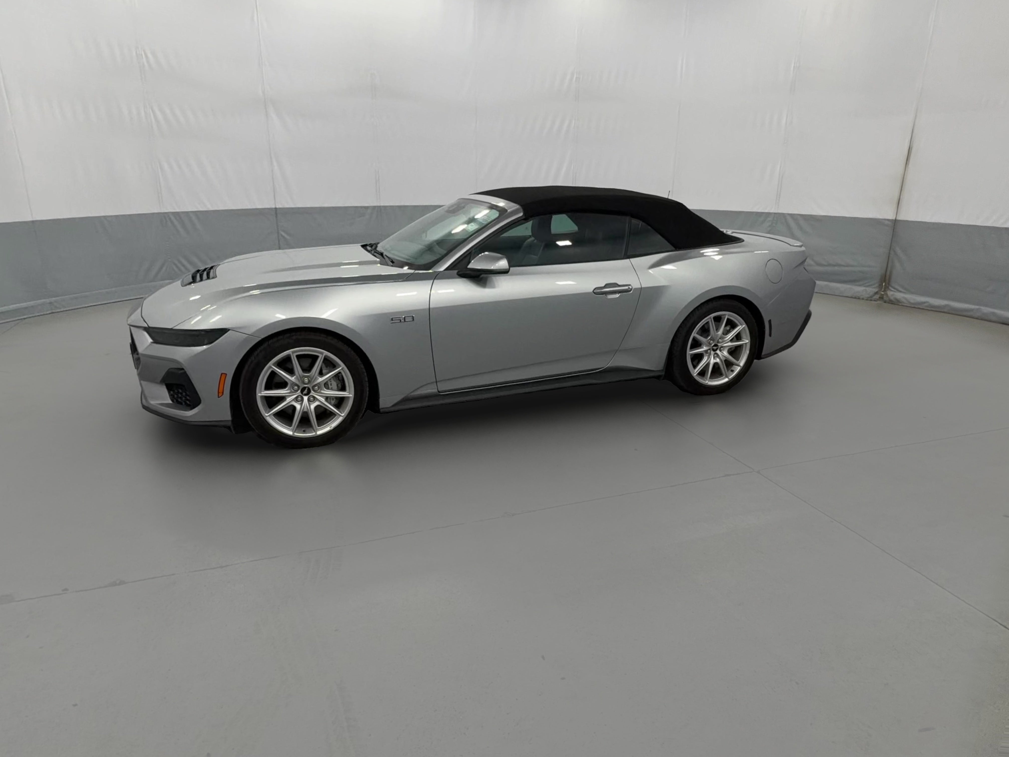 2025 Ford Mustang GT Premium - Photo 32
