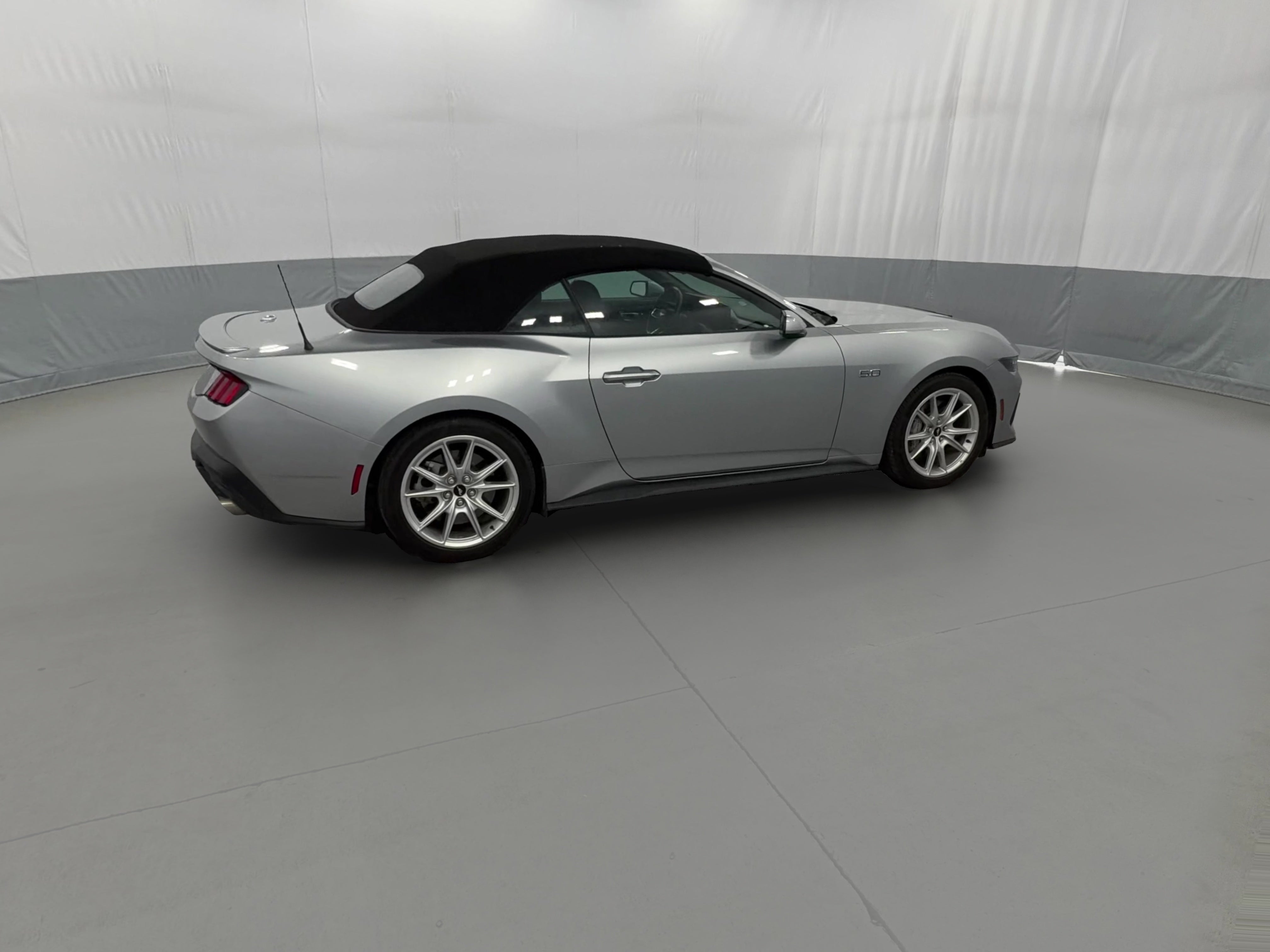 2025 Ford Mustang GT Premium - Photo 40