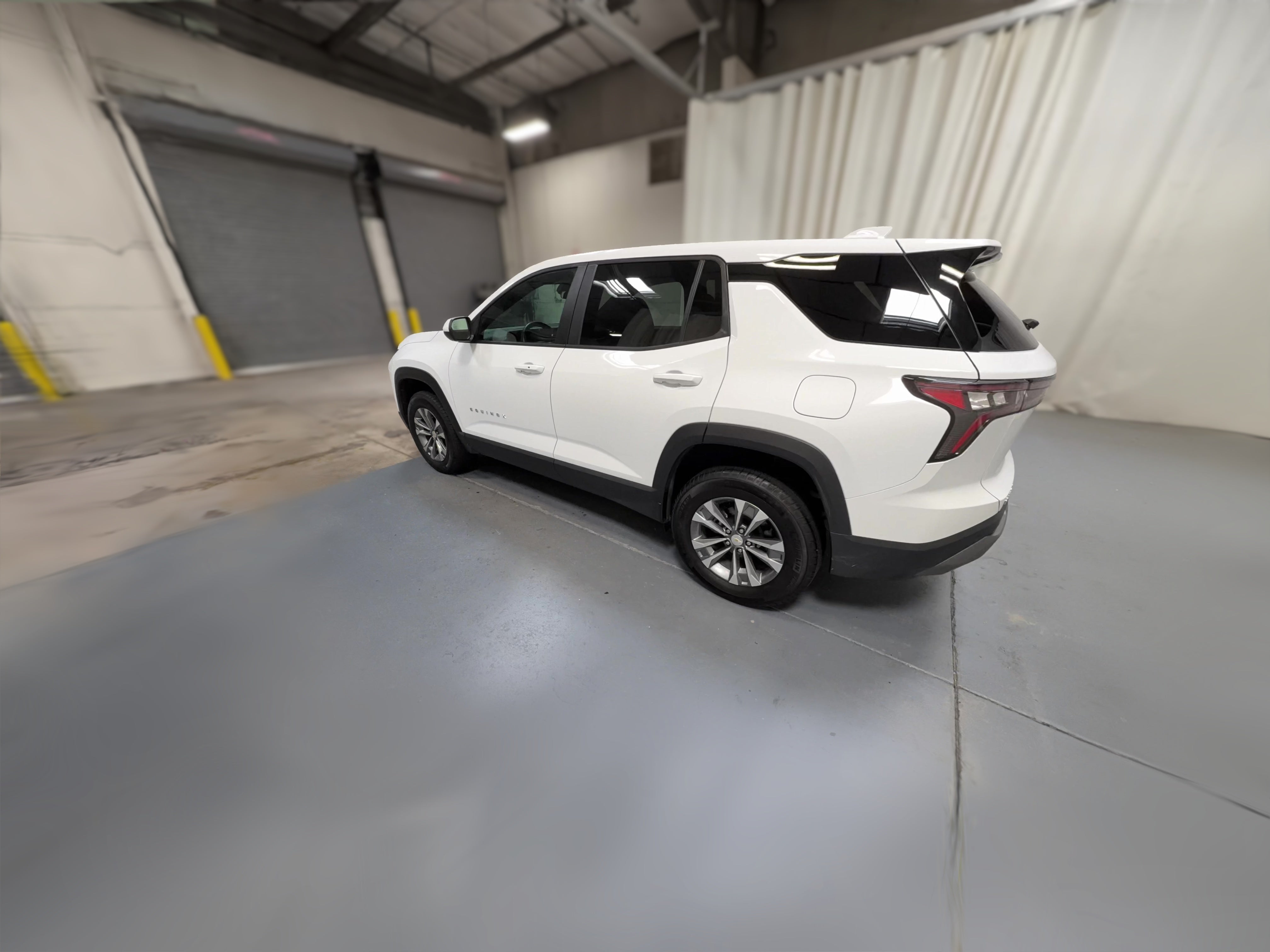 2025 Chevrolet Equinox LT - Photo 28