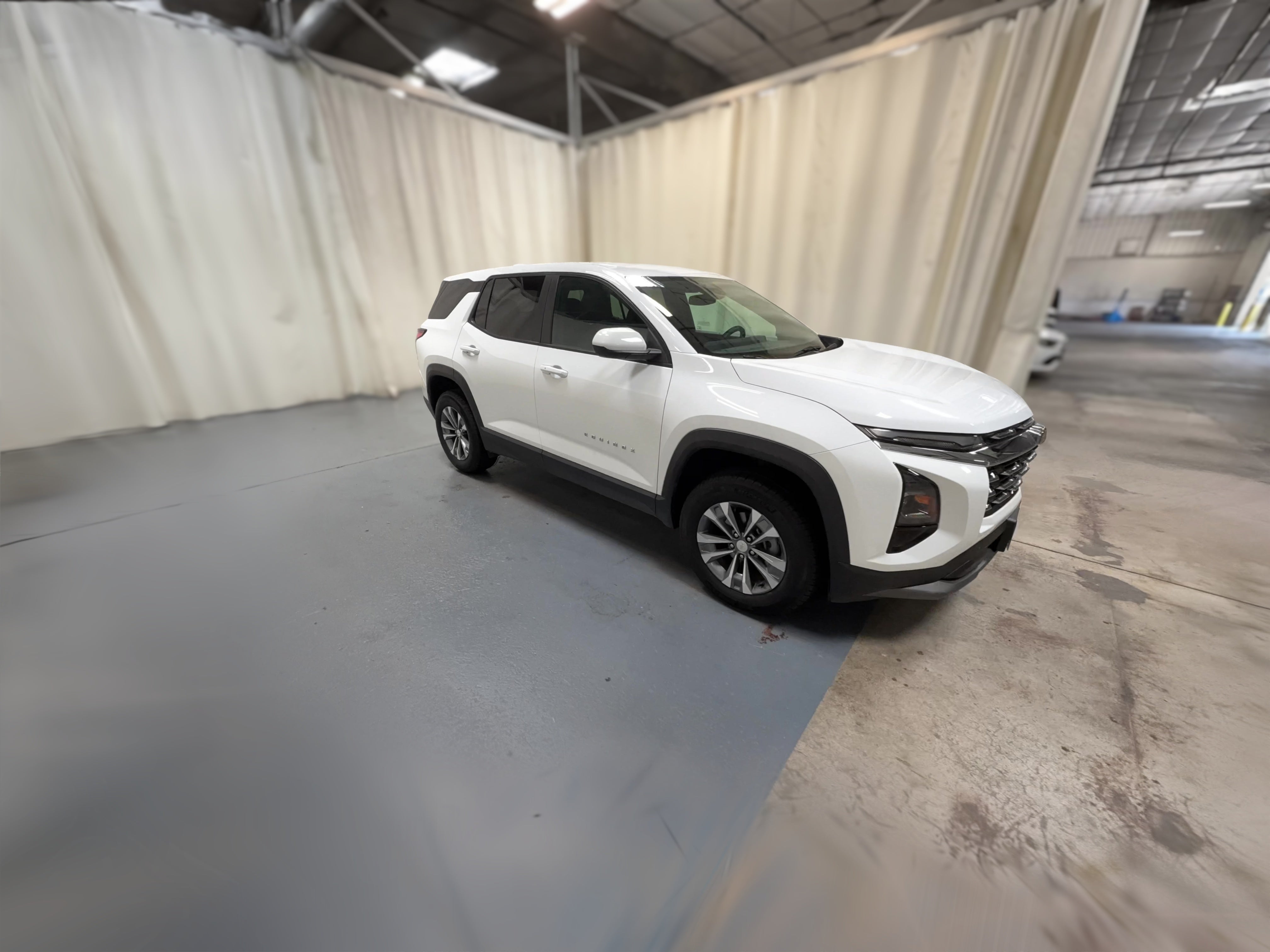 2025 Chevrolet Equinox LT - Photo 36