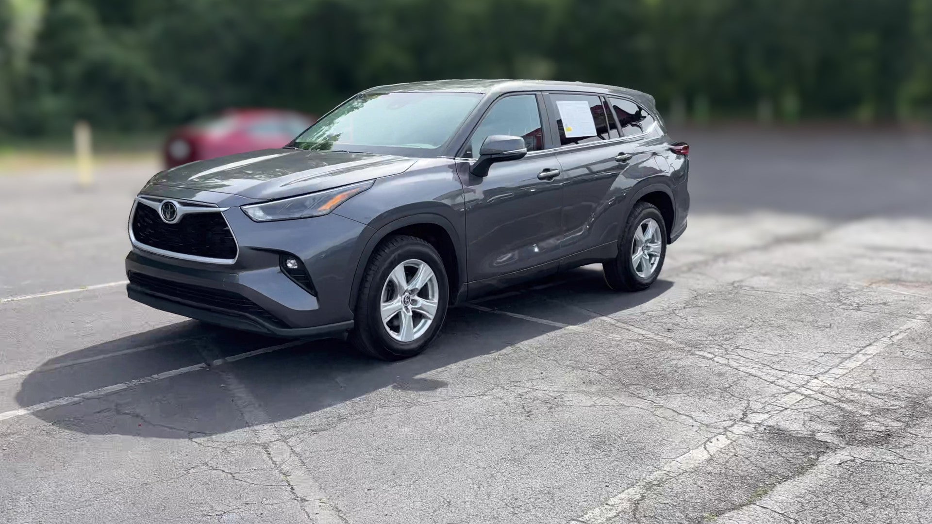 2025 Toyota Highlander vehicle photo