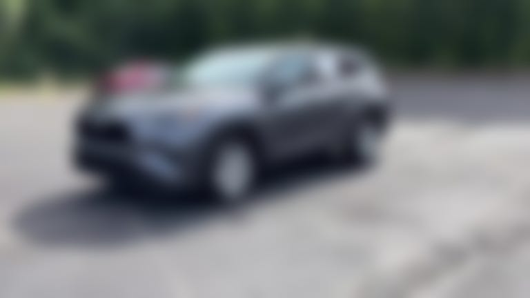 2025 Toyota Highlander vehicle photo
