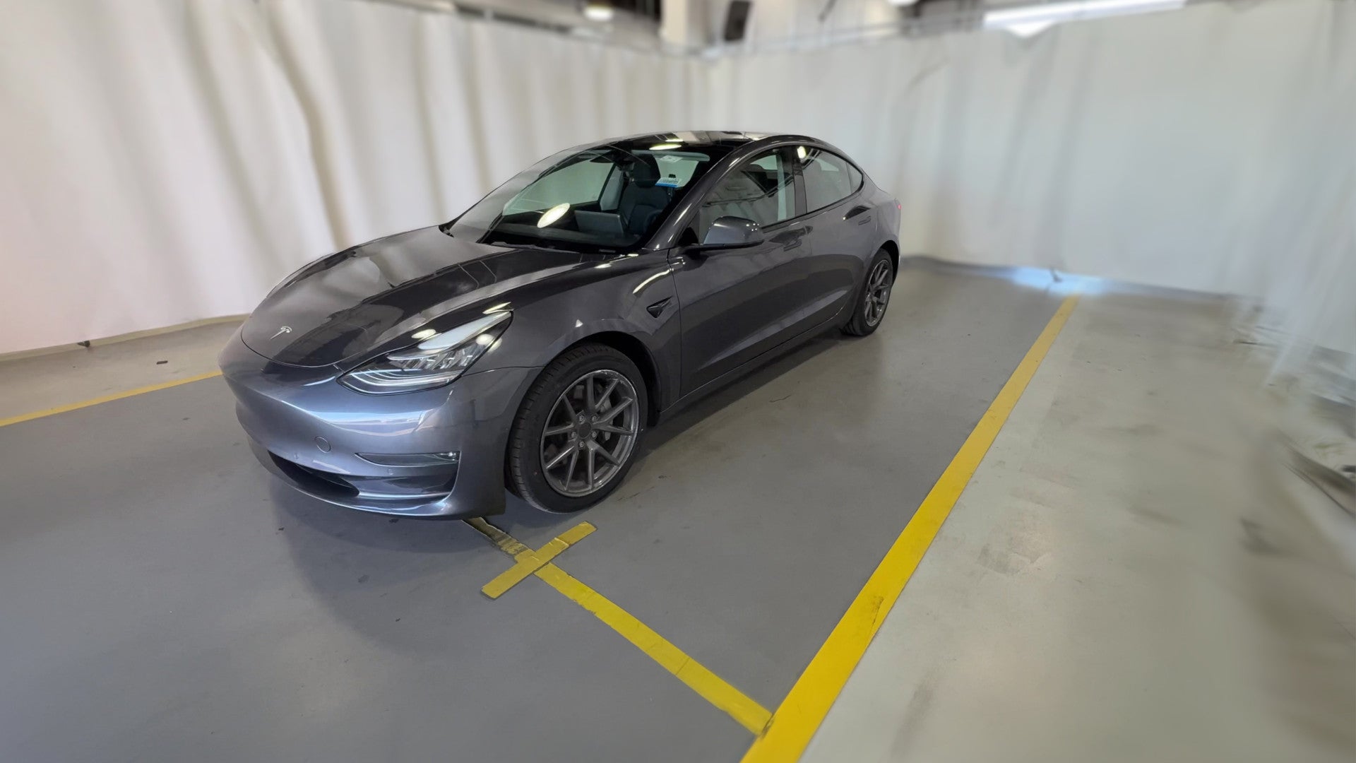 2022 Tesla Model 3 vehicle photo