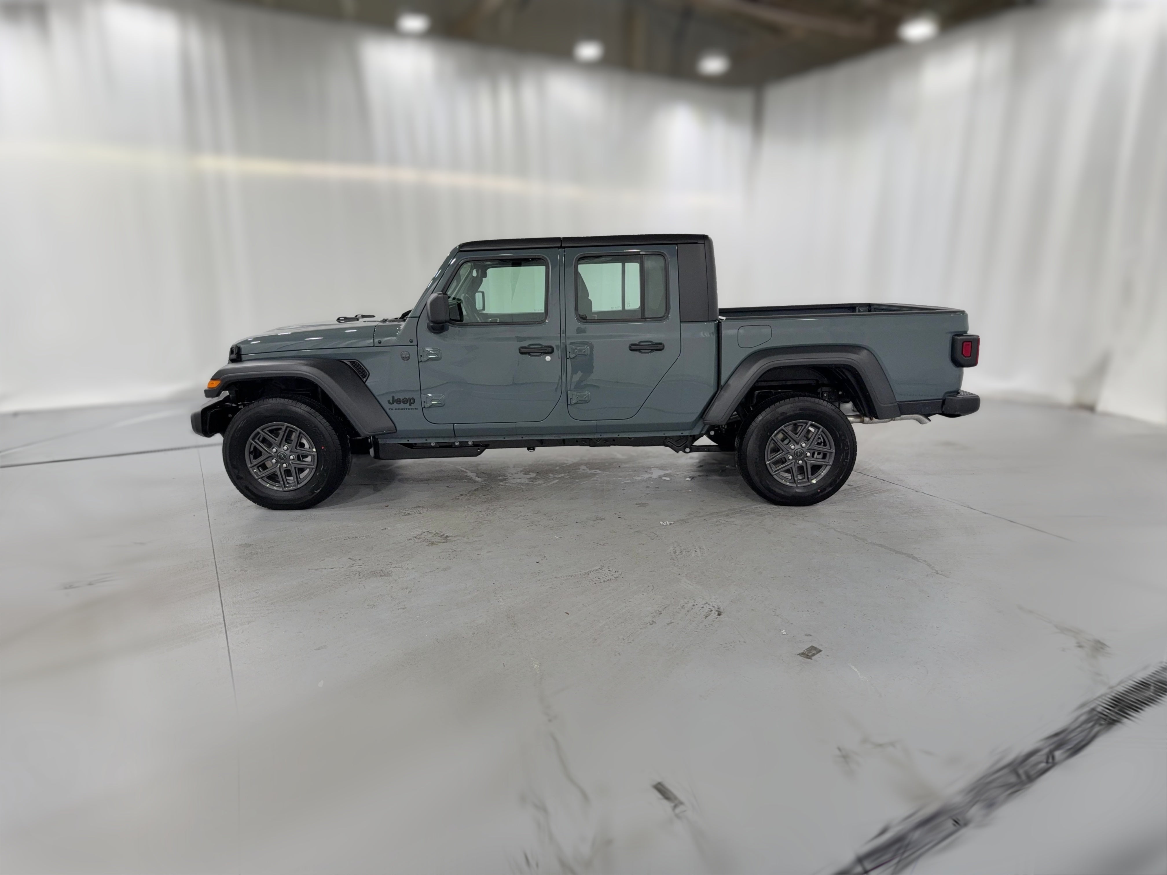 2026 Jeep Gladiator Sport - Photo 21