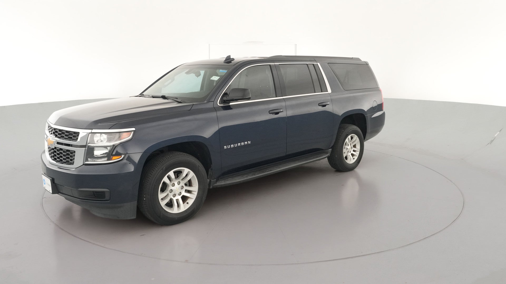 2018 Chevrolet Suburban vehicle photo