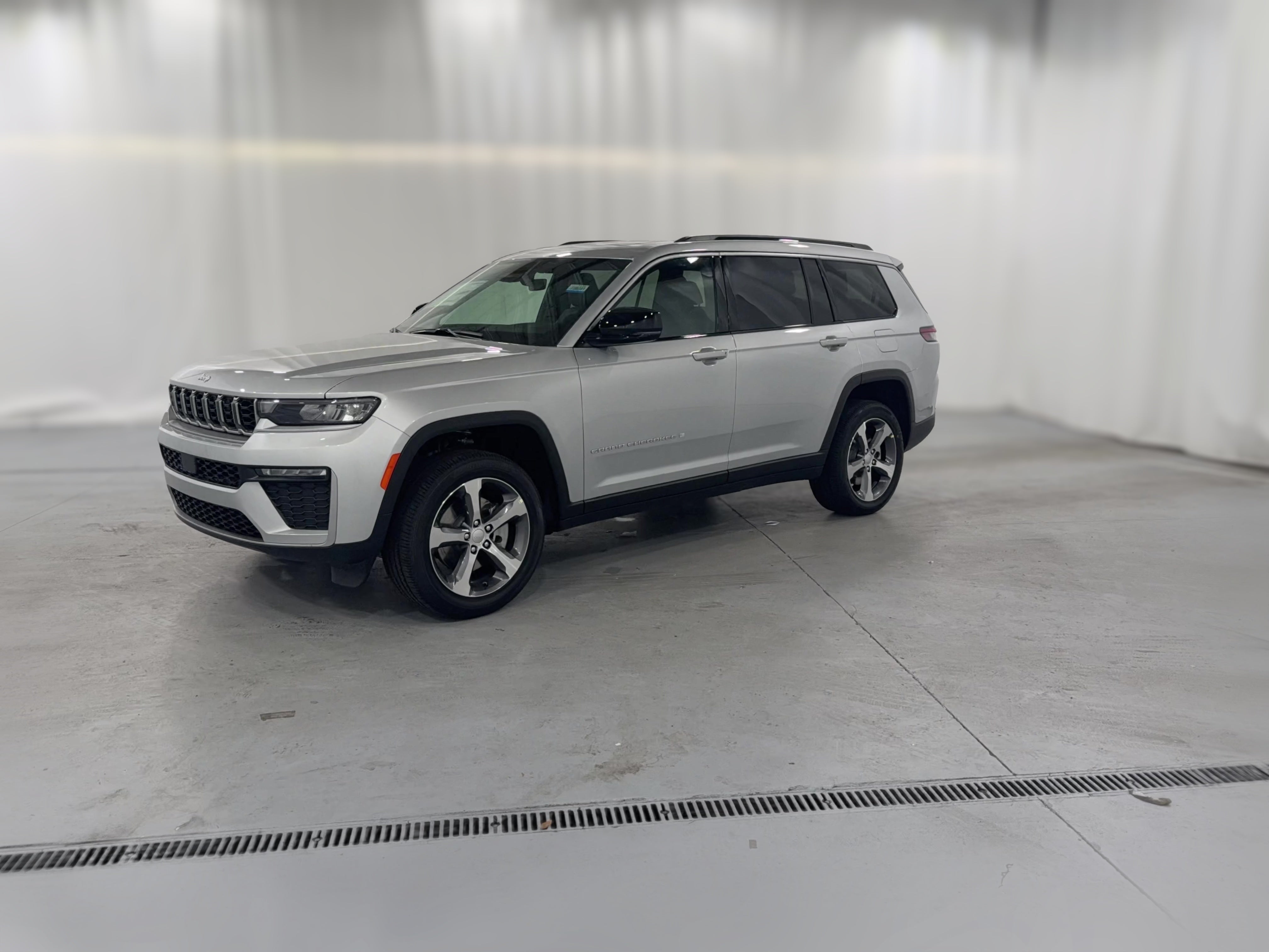 2026 Jeep Grand Cherokee L Limited - Photo 30
