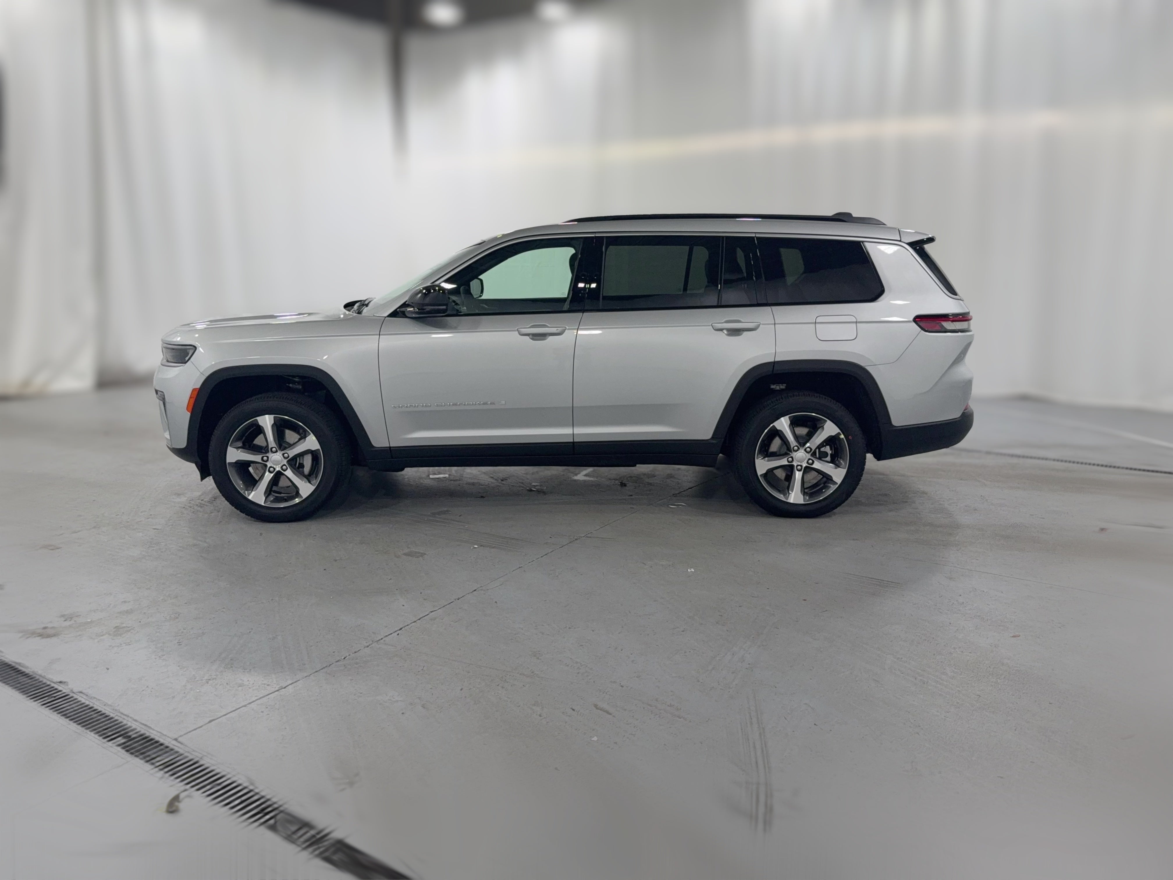 2026 Jeep Grand Cherokee L Limited - Photo 32