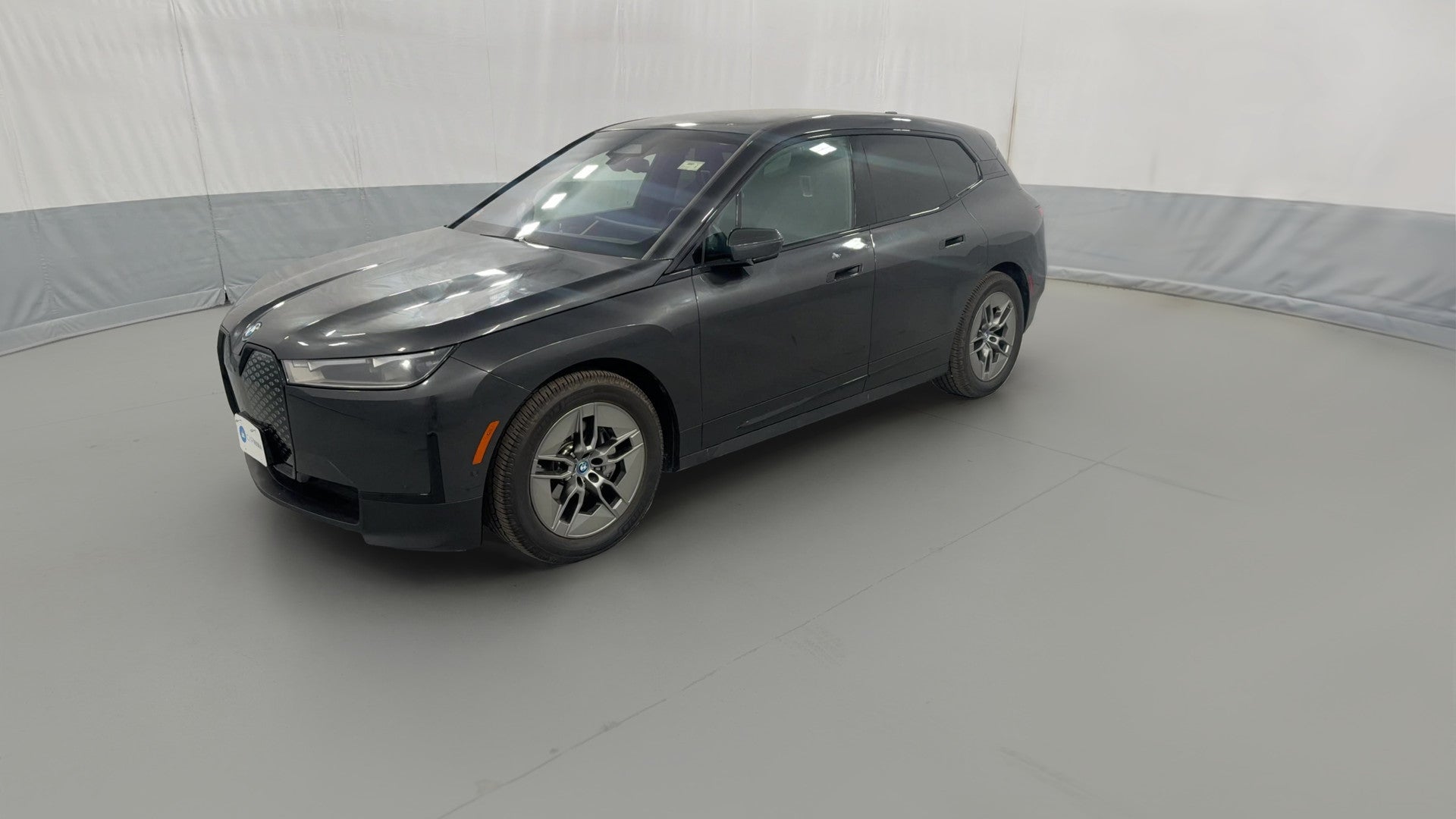 2022 BMW iX vehicle photo