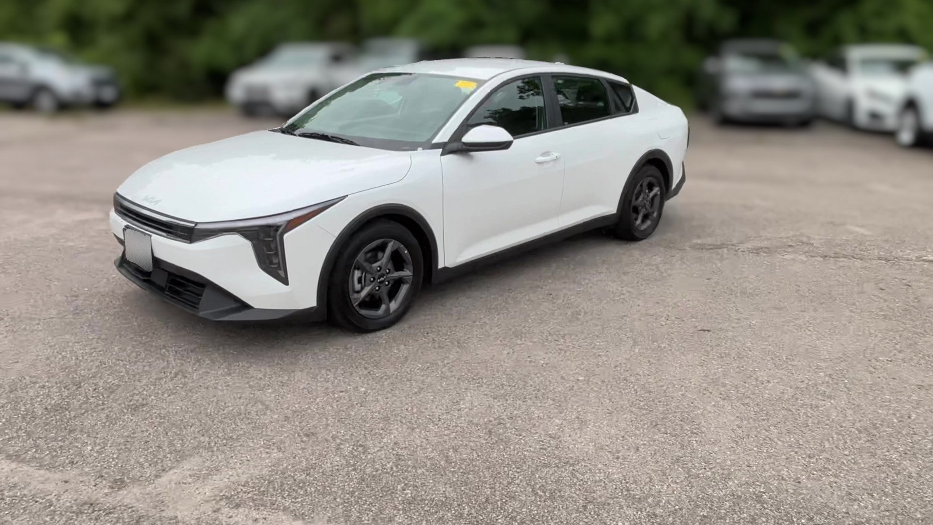 2025 Kia K4 vehicle photo