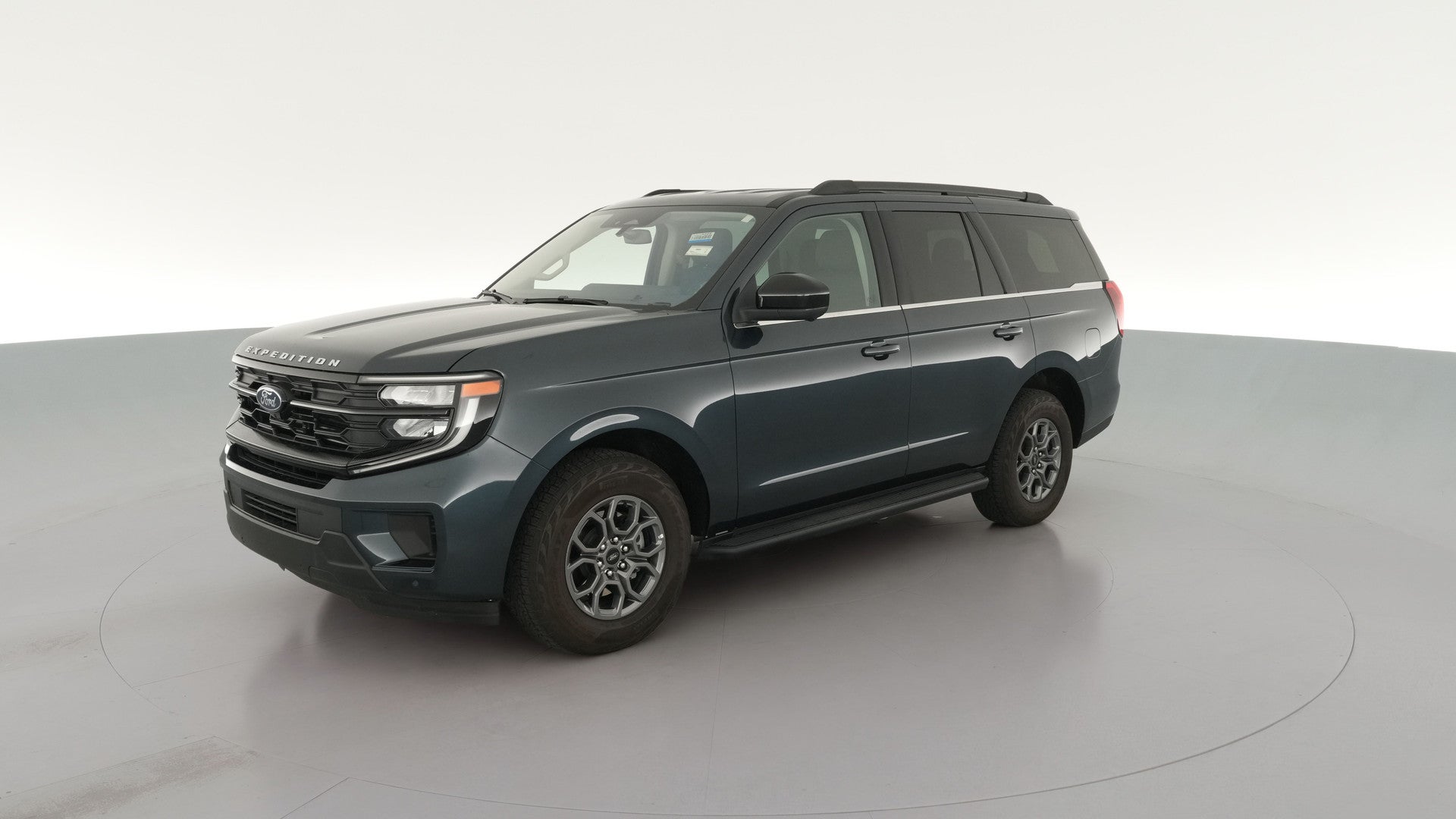 2025 Ford Expedition vehicle photo