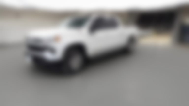 2022 Chevrolet Silverado 1500 Crew Cab vehicle photo