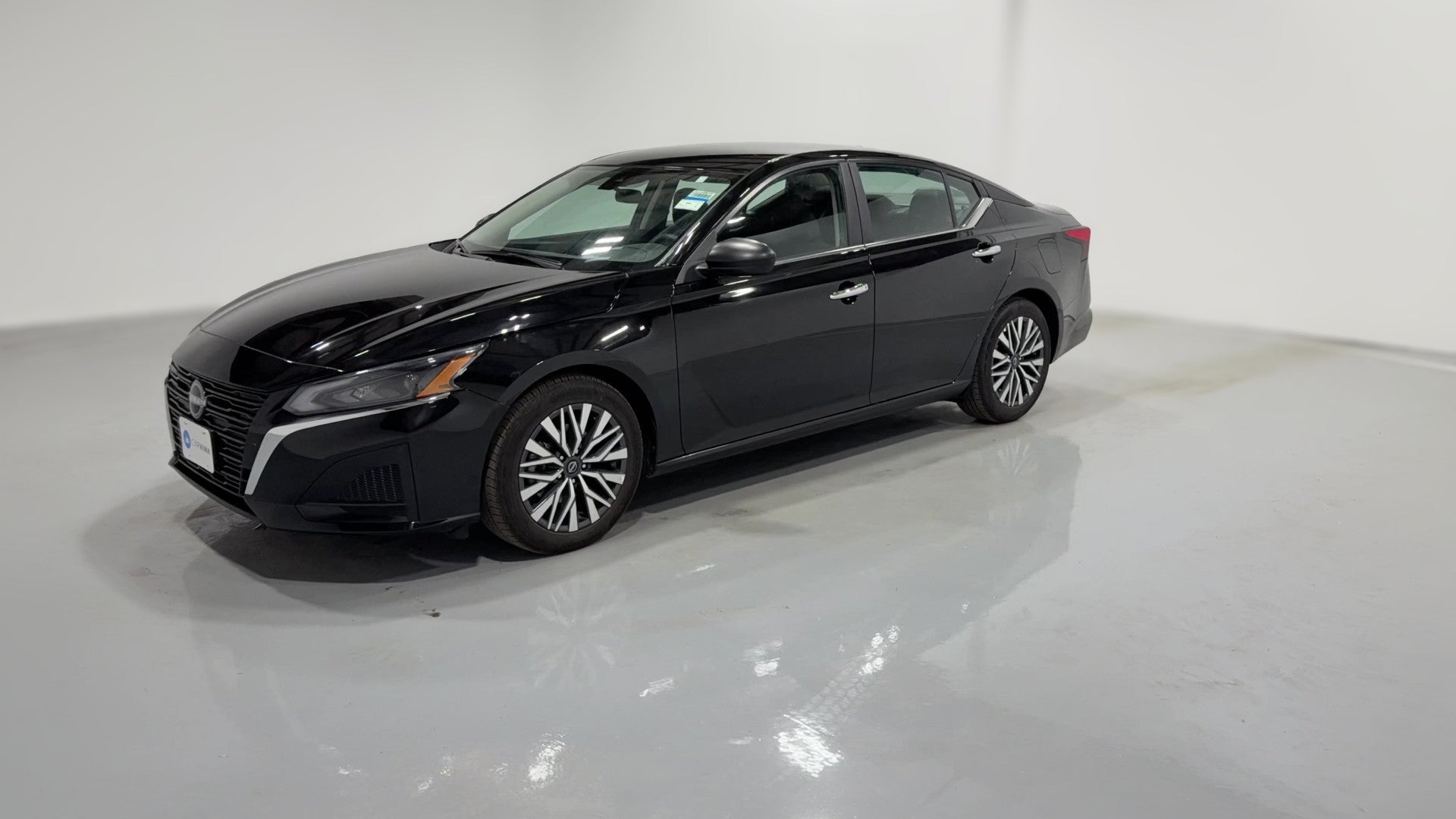 2025 Nissan Altima vehicle photo