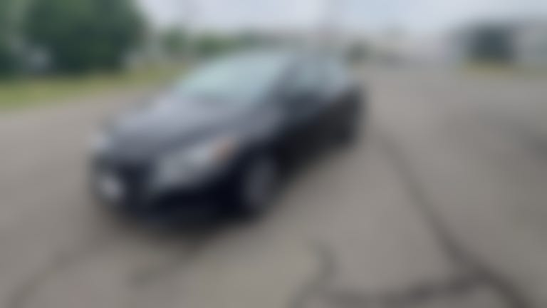 2025 Nissan Versa vehicle photo