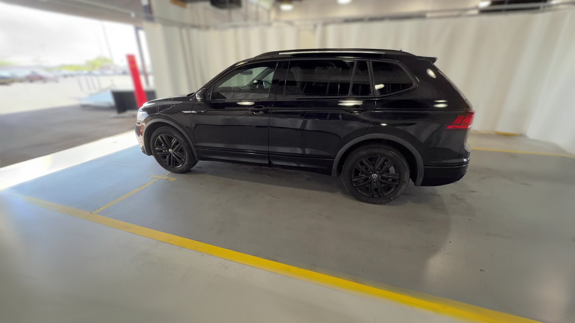 2022 Volkswagen Tiguan vehicle photo
