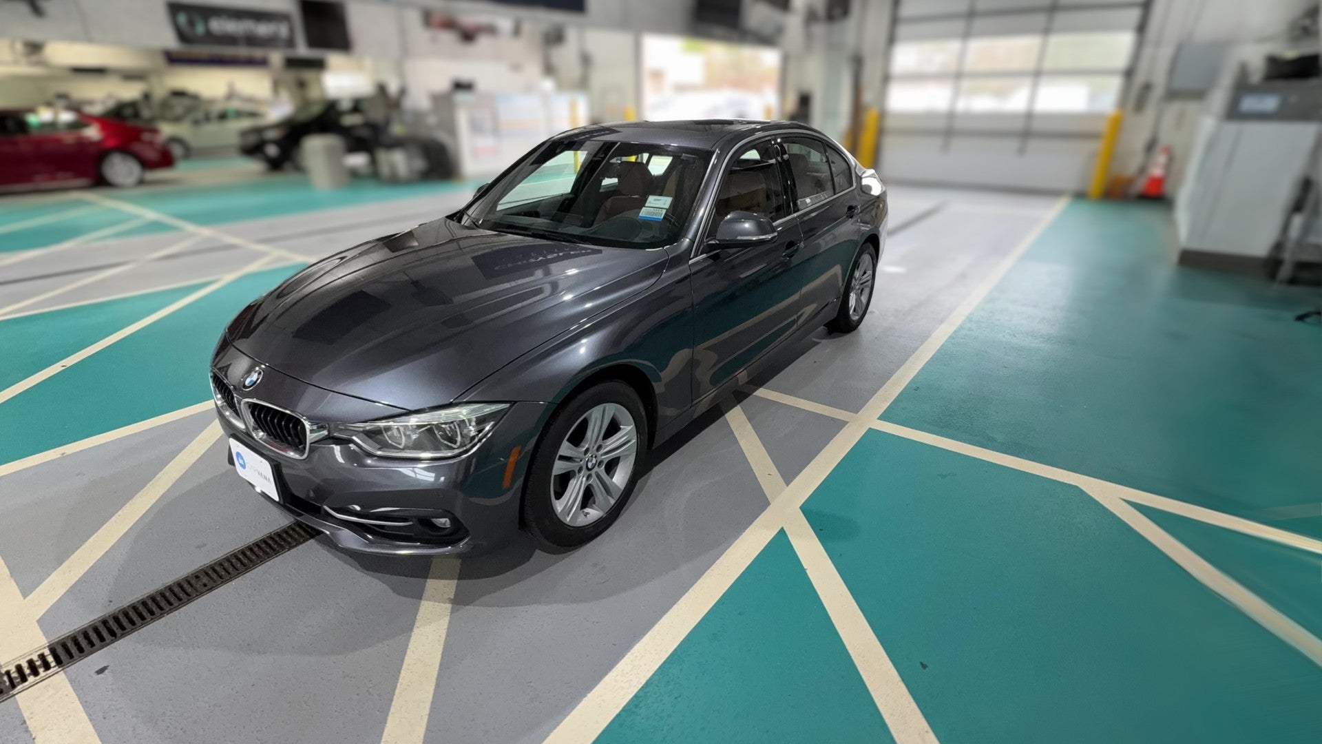 2018 BMW 3 Series vehicle photo