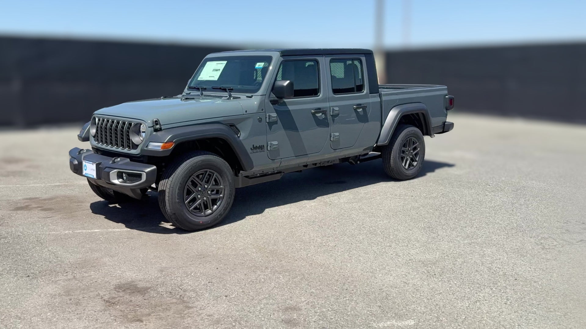 2026 Jeep Gladiator vehicle photo
