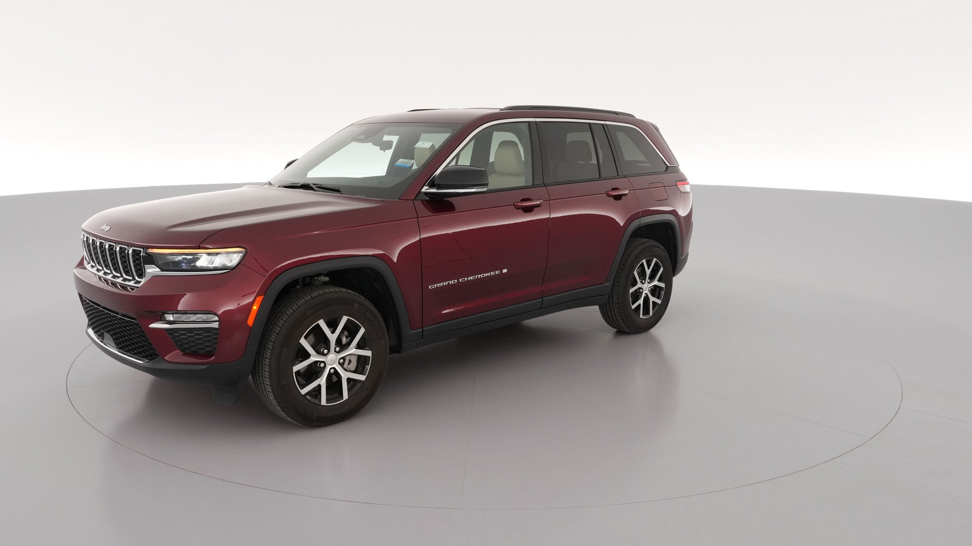2025 Jeep Grand Cherokee vehicle photo