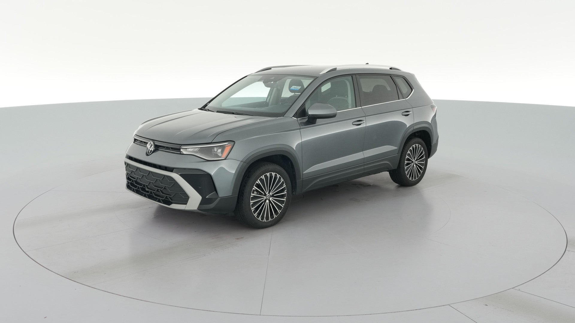 2025 Volkswagen Taos vehicle photo