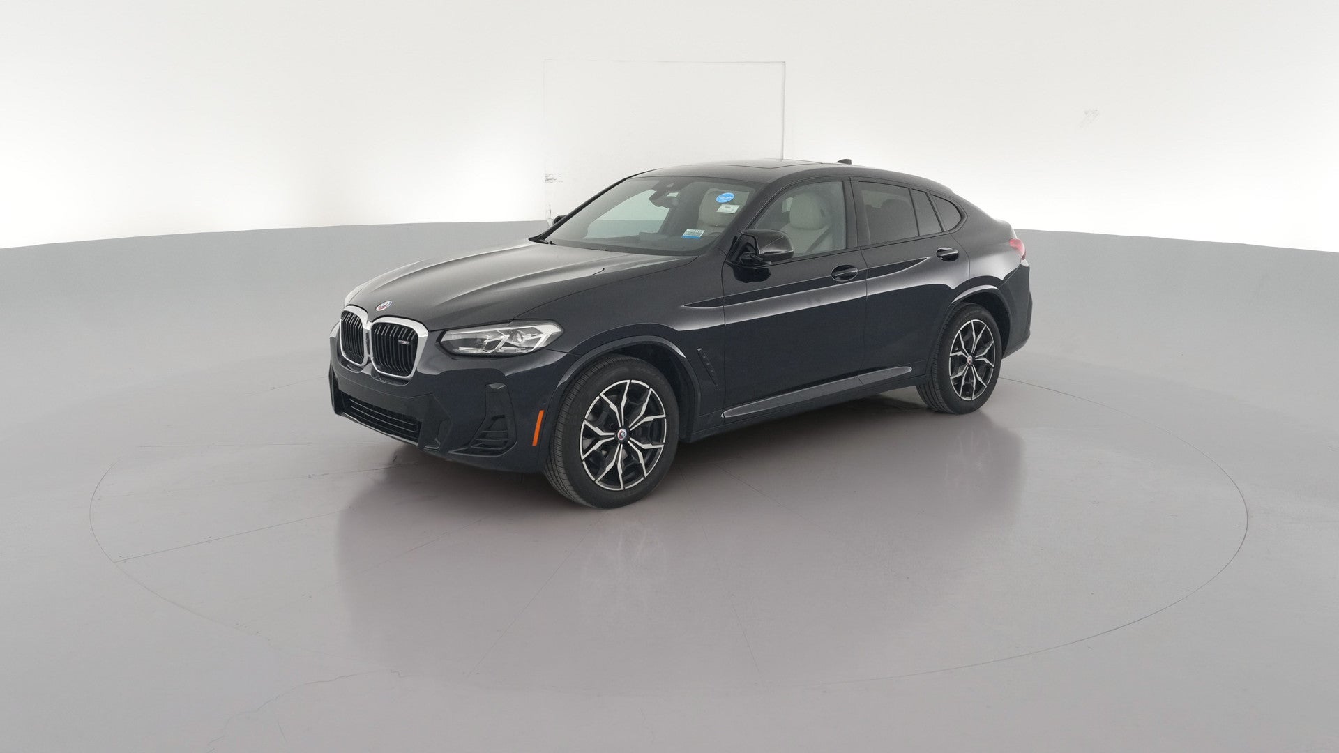 2023 BMW X4 vehicle photo