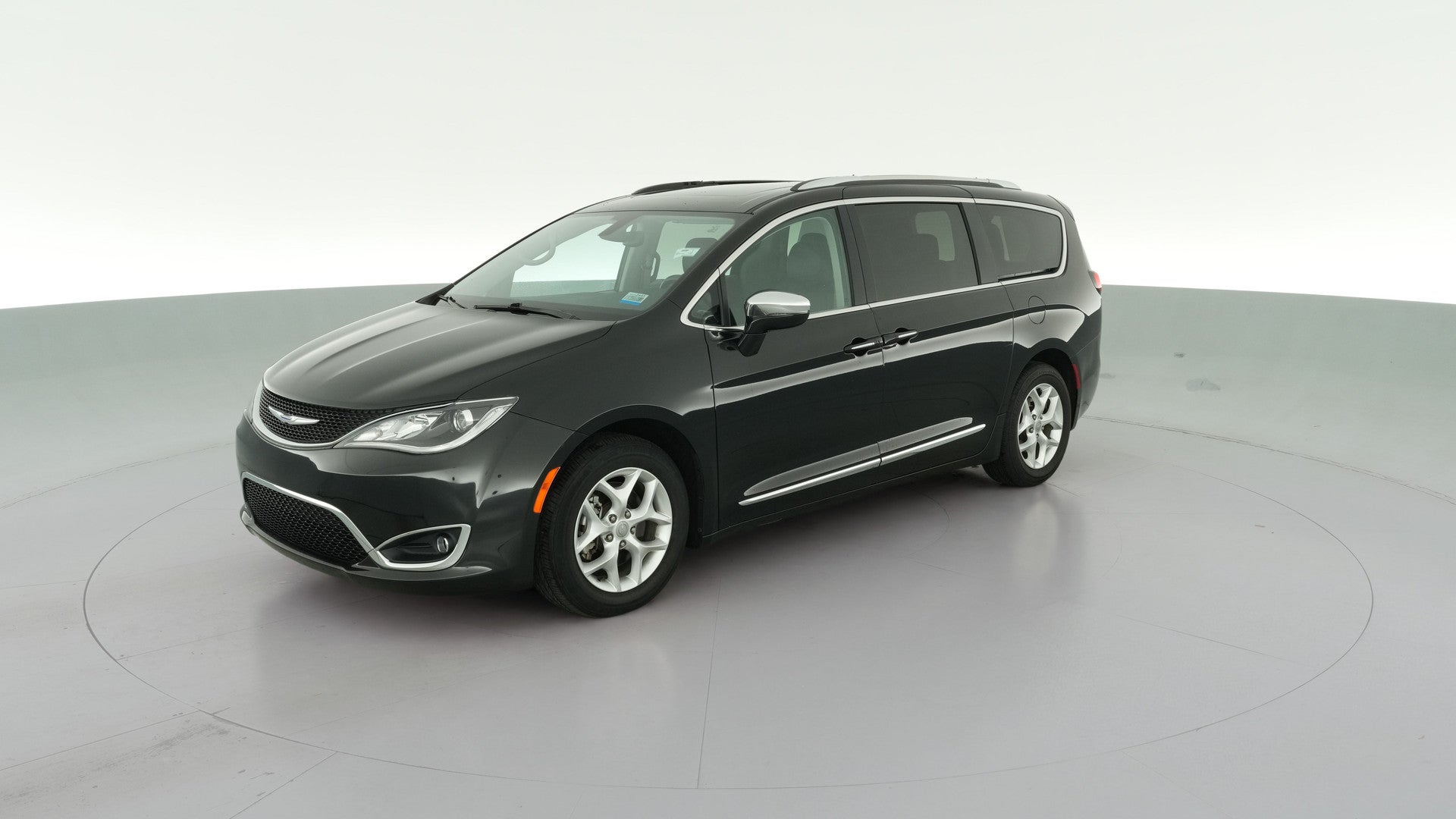 2020 Chrysler Pacifica vehicle photo