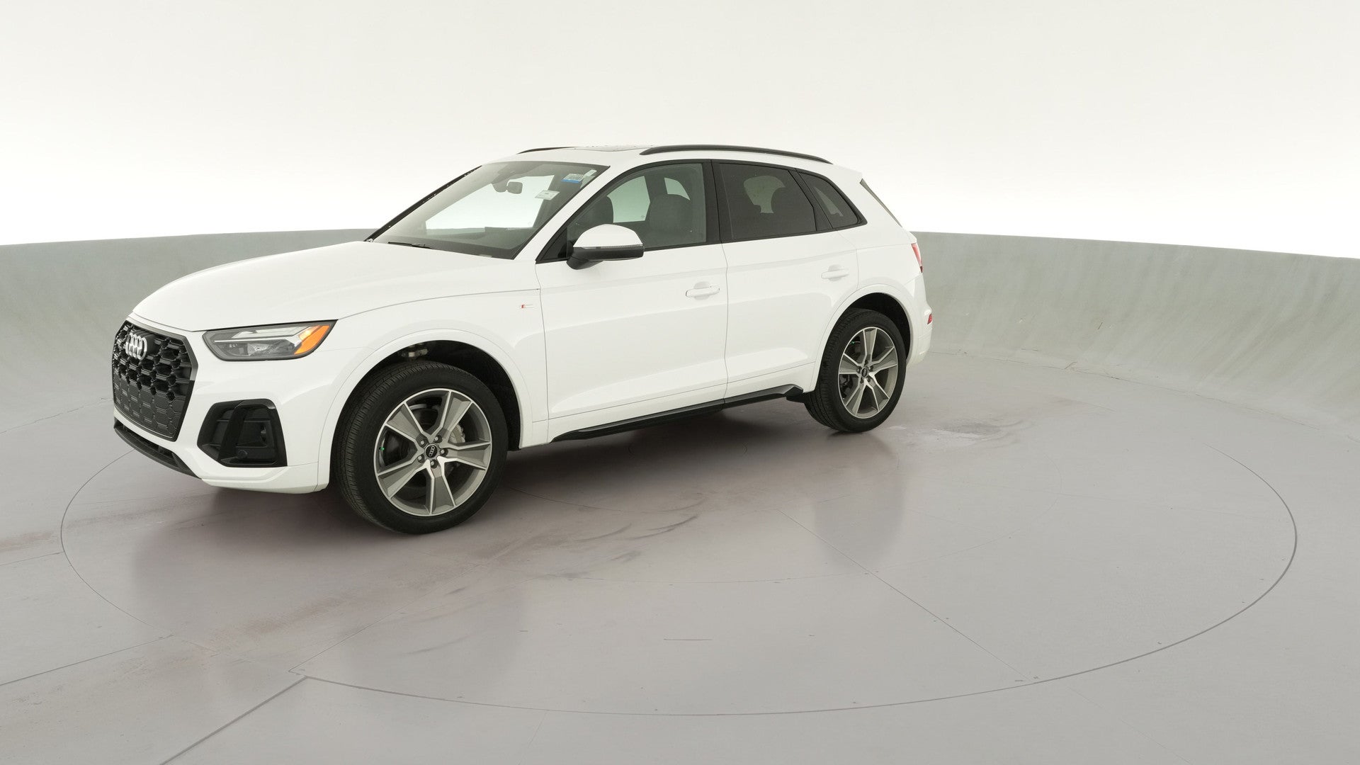 2025 Audi Q5 vehicle photo