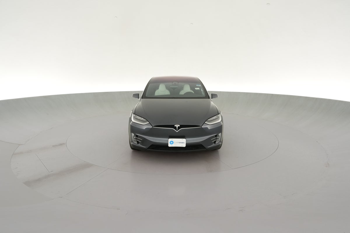 2020 Tesla Model X Long Range in Midnight Silver Metallic — 360° view 1