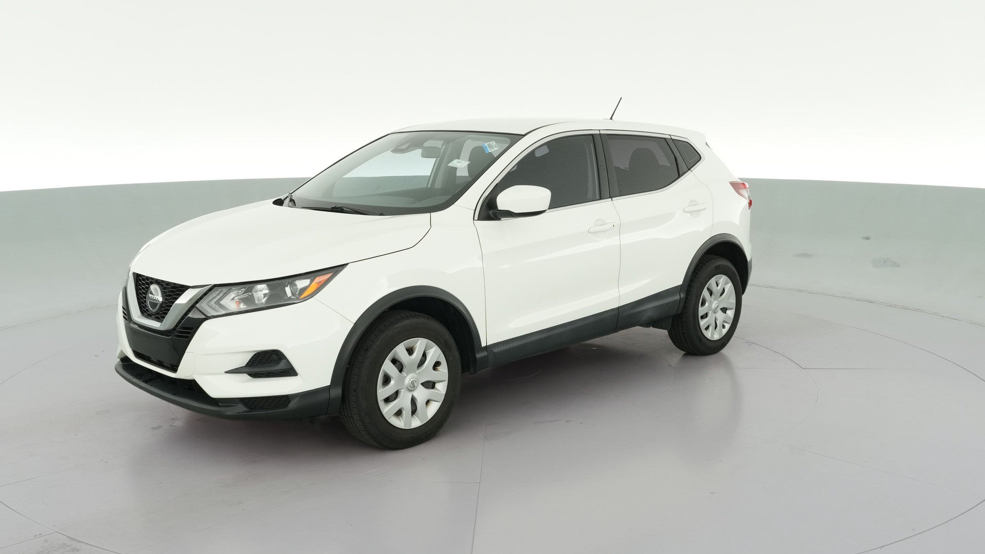 2020 Nissan Rogue Sport vehicle photo