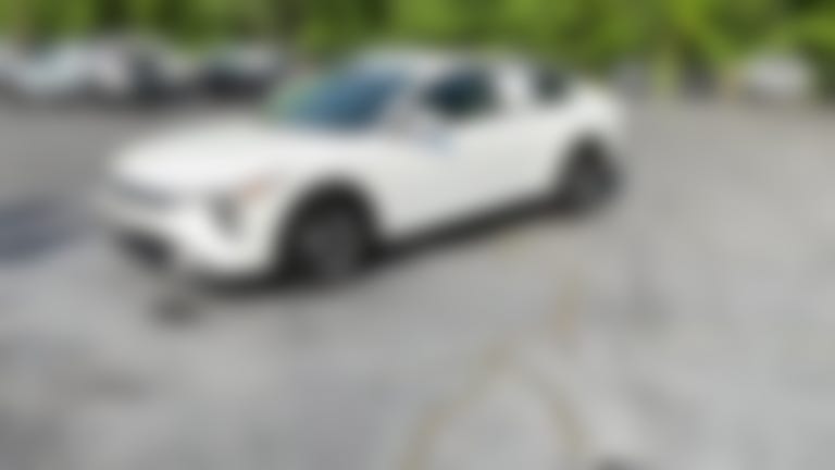 2025 Kia K4 vehicle photo