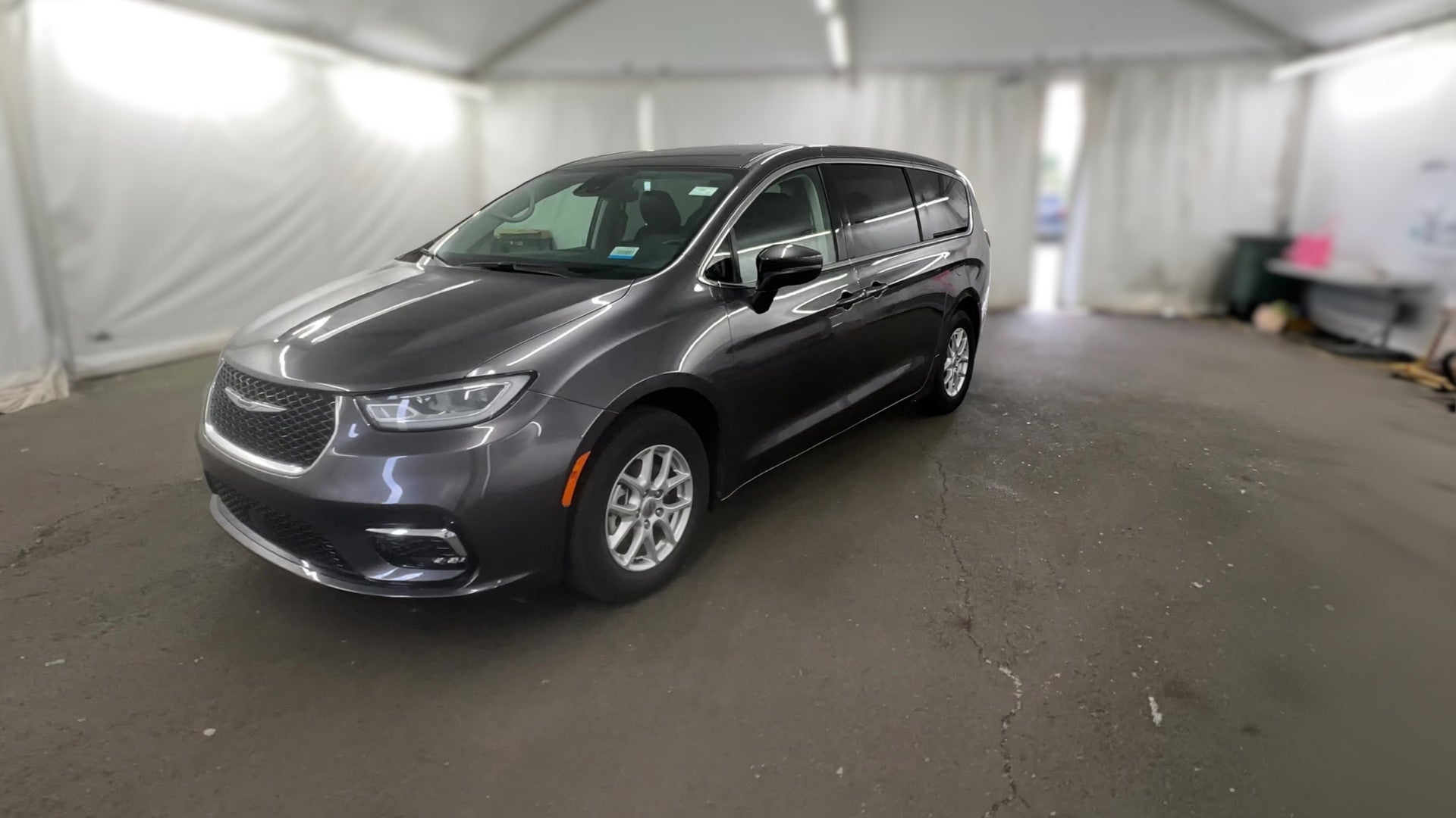 2023 Chrysler Pacifica vehicle photo