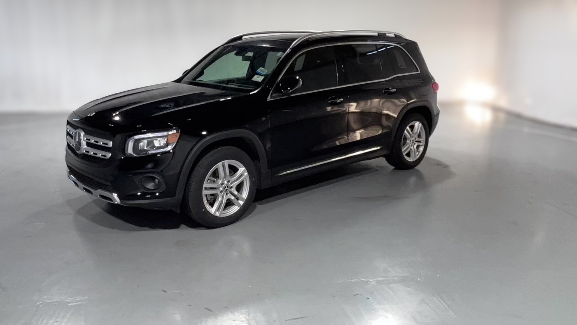 2023 Mercedes-Benz GLB vehicle photo